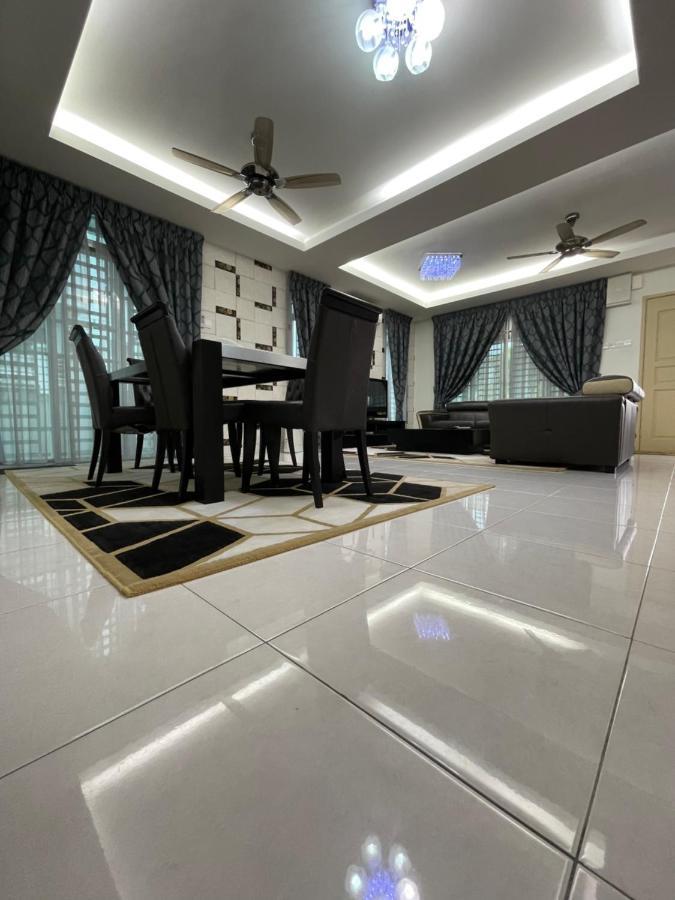 3R D'Latania Senawang Hotel เซเรมบัน ภายนอก รูปภาพ