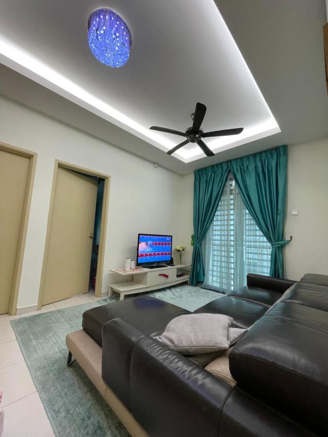 3R D'Latania Senawang Hotel เซเรมบัน ภายนอก รูปภาพ