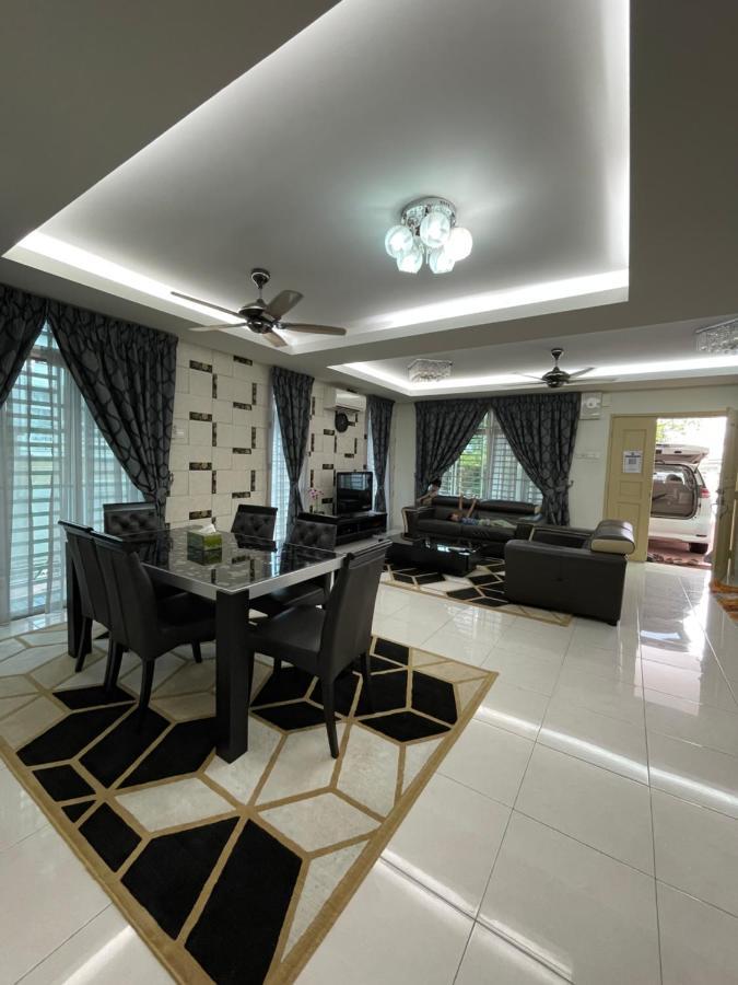 3R D'Latania Senawang Hotel เซเรมบัน ภายนอก รูปภาพ