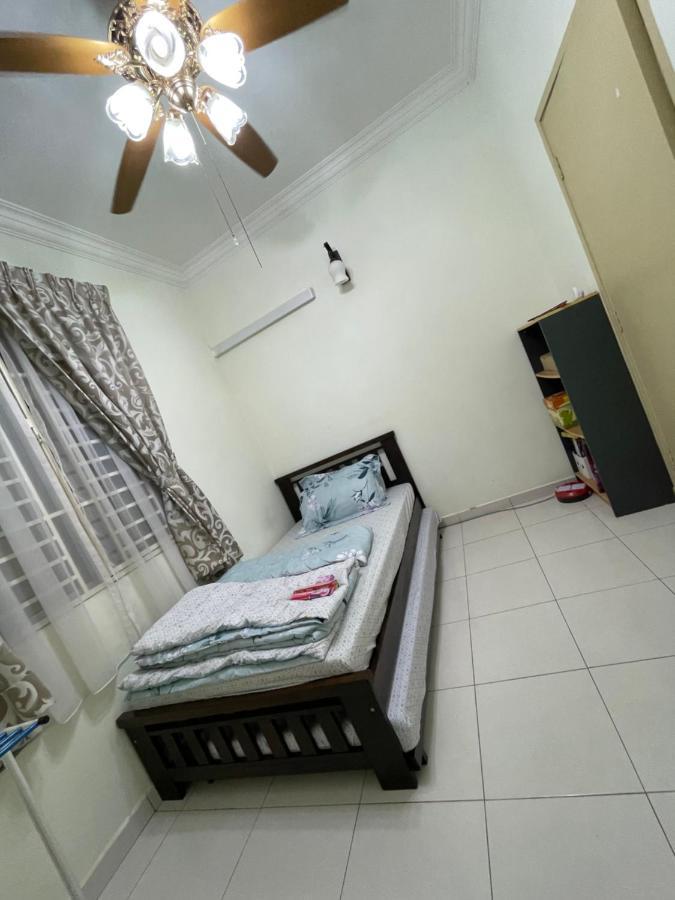 3R D'Latania Senawang Hotel เซเรมบัน ภายนอก รูปภาพ
