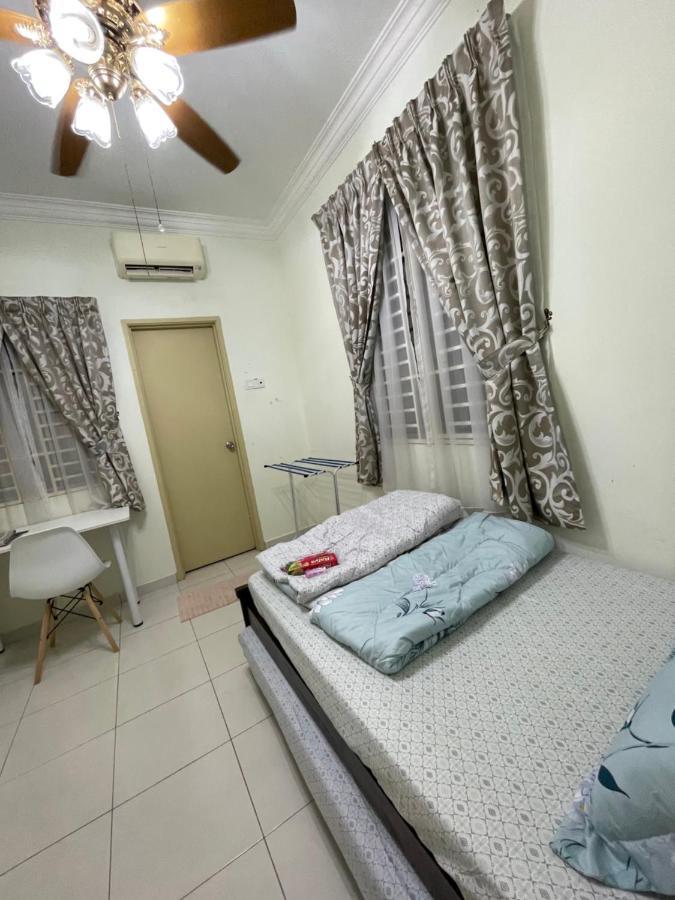 3R D'Latania Senawang Hotel เซเรมบัน ภายนอก รูปภาพ