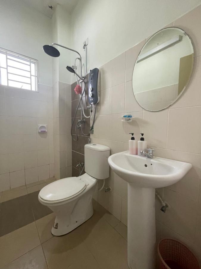 3R D'Latania Senawang Hotel เซเรมบัน ภายนอก รูปภาพ