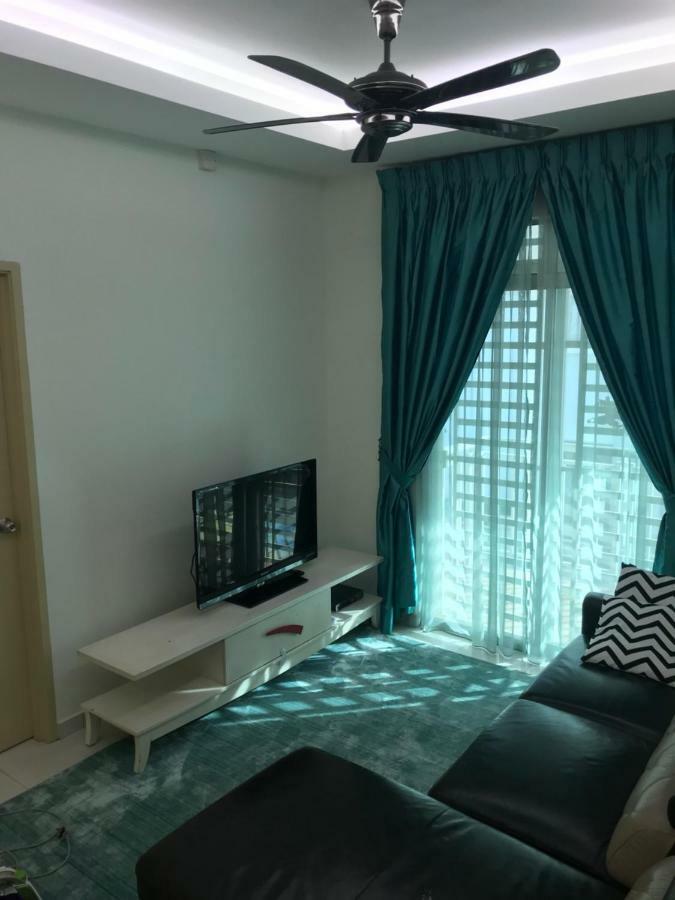 3R D'Latania Senawang Hotel เซเรมบัน ภายนอก รูปภาพ